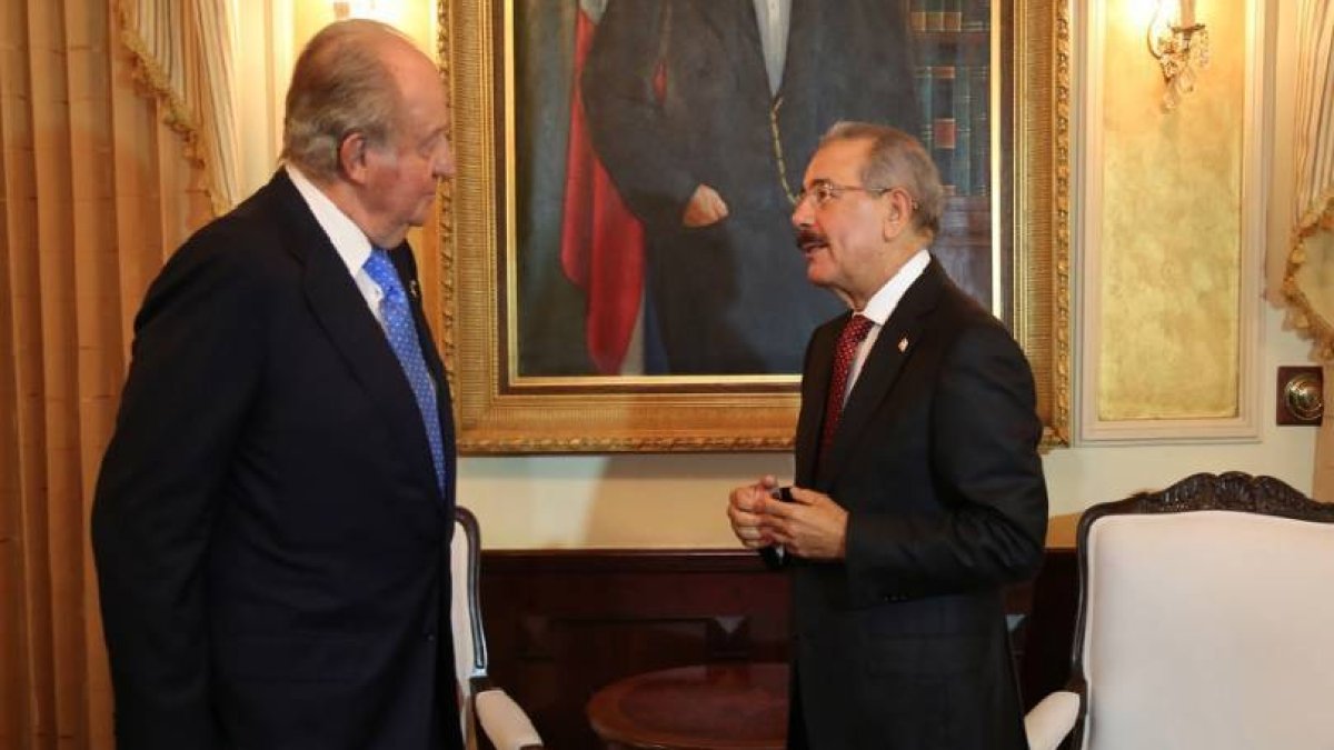 Juan Carlos y Danilo Medina