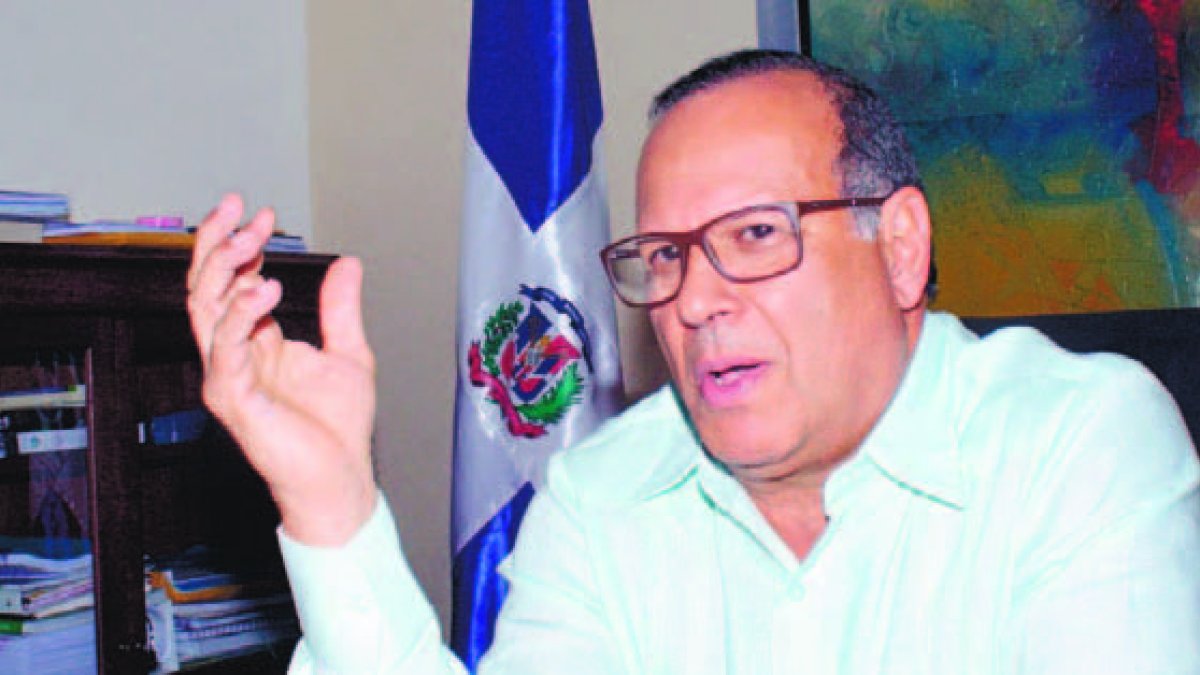 Nelson Rodríguez Monegro, director del Servicio Nacional de Salud.