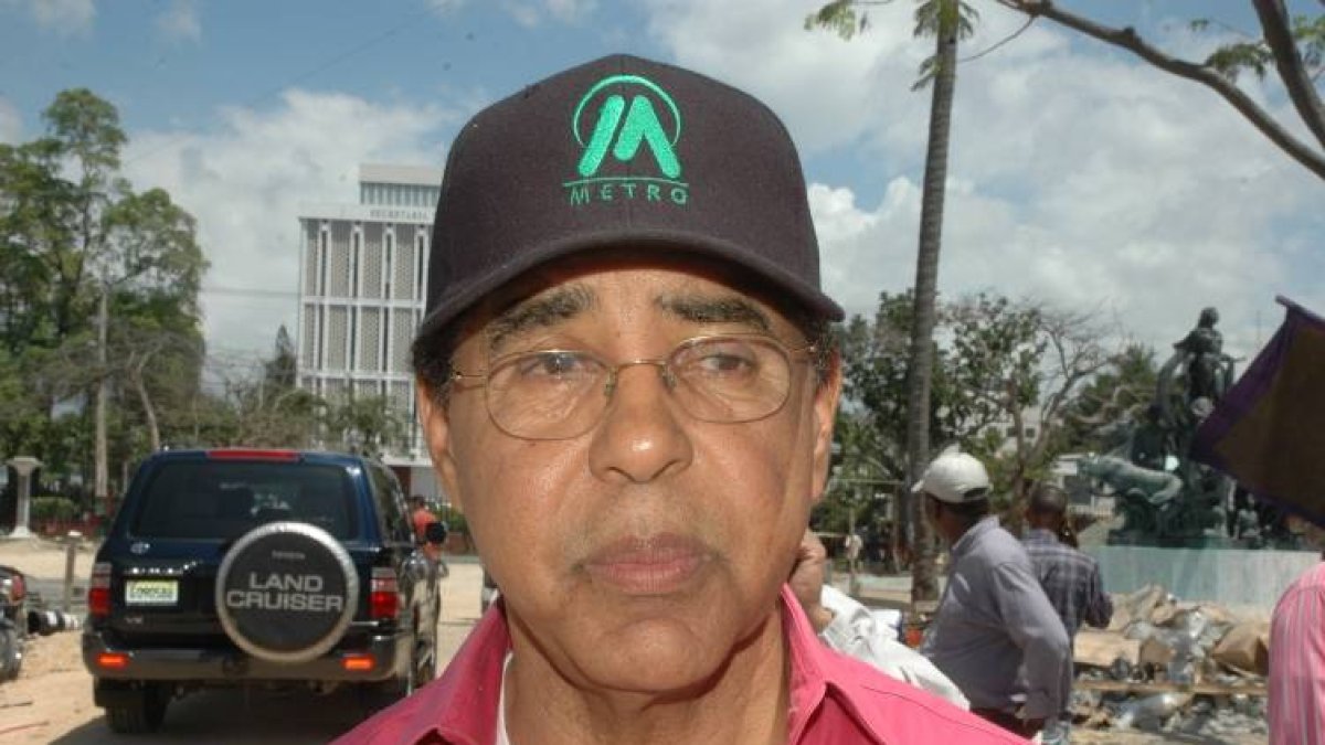 Diandino Peña acude al TSA en busca de conocer expediente de investigación en su contra