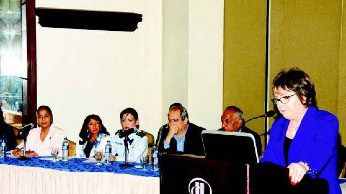 27_01_2016 HOY_MIERCOLES_270116_ Economía4 E