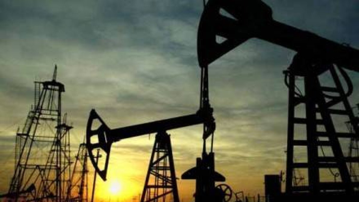 petroleo_energia-440×261