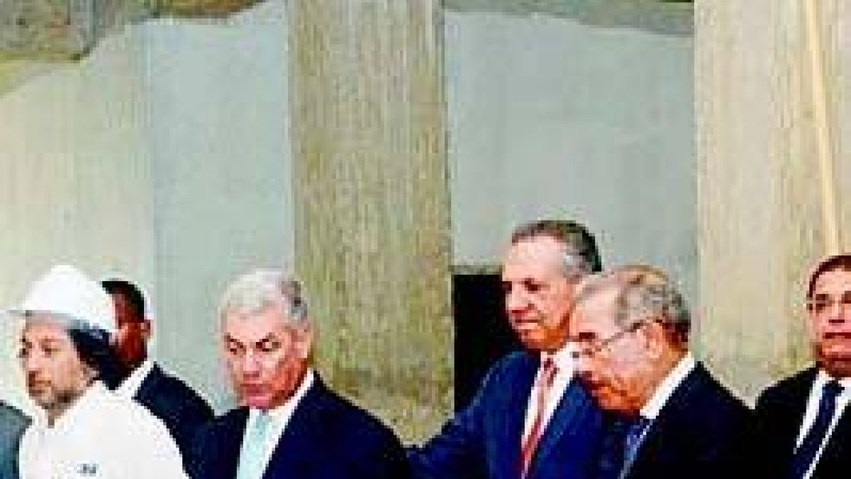 22_01_2016 HOY_VIERNES_220116_ El País6 A