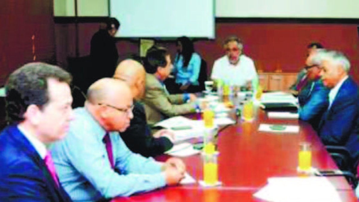 22_06_2016 HOY_MIERCOLES_220616_ El País9 A