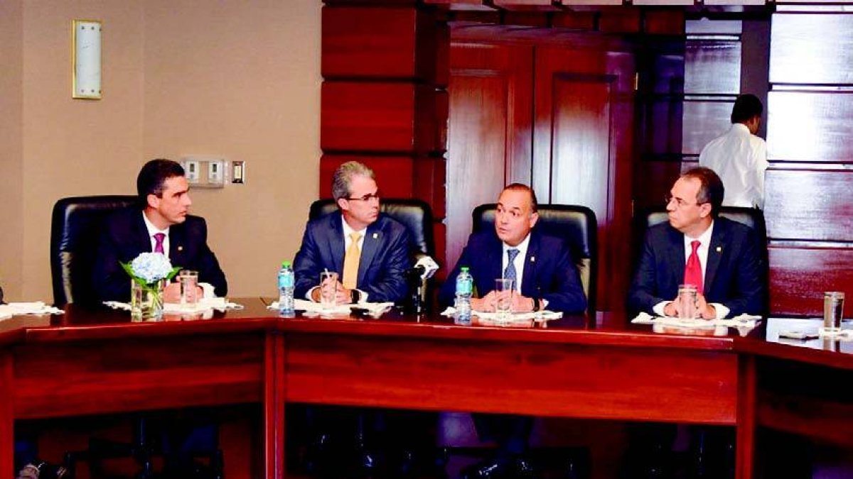 30_11_2016 HOY_MIERCOLES_301116_ Economía1 E