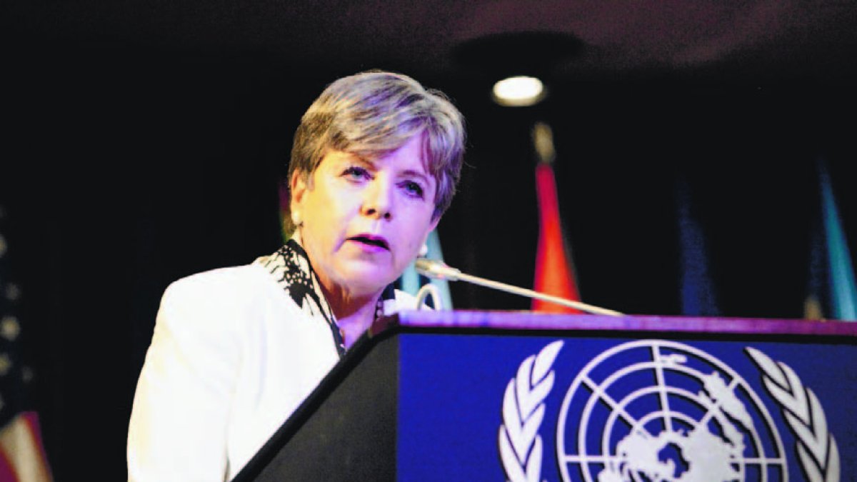 28_11_2016 HOY_LUNES_281116_ Economía1 E