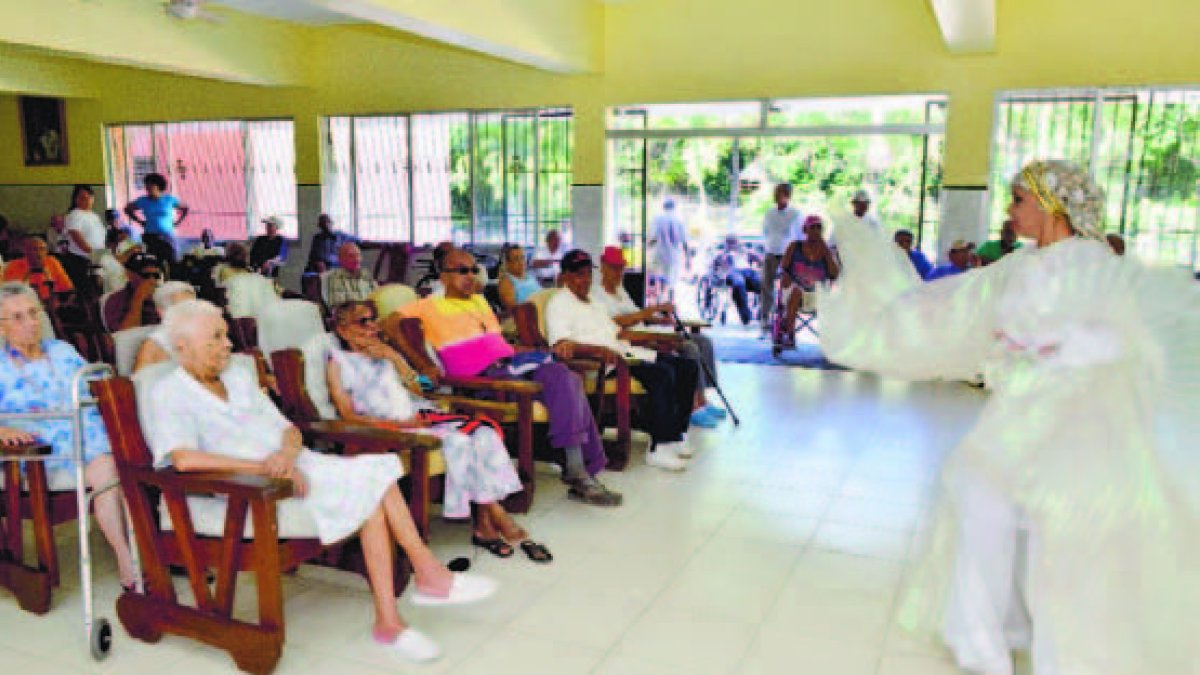 Enfermeras paralizaron servicios en 24 asilos de ancianos todo el país