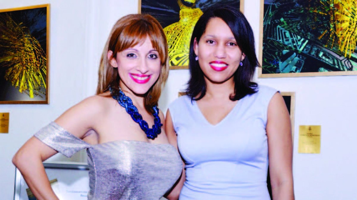 La artista Vivi Kieffer junto a Lorenny Solano