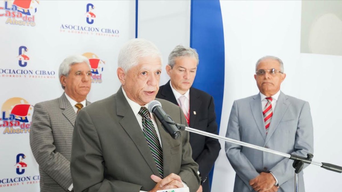 Ahorrantes de Asociación Cibao reciben más RD$1.6 millones en premios