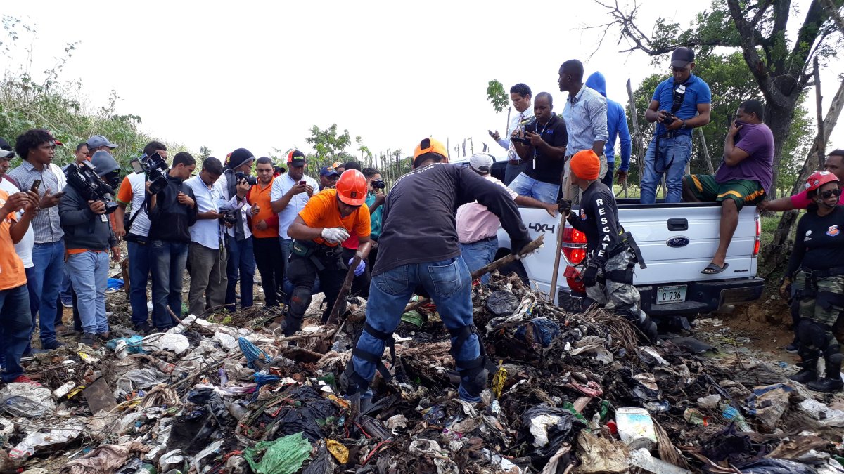 Cenovi.-San Francisco de Macoris. Brigada busca el cadaver de la joven desaparecida Emely Peguero Polanco. Hoy/Fuente Externa 30/8/17