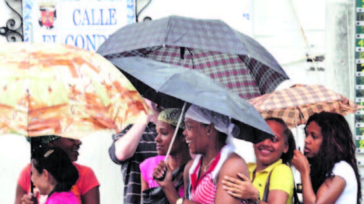 Vaguada y el acercamiento de una onda tropical provocarán lluvias