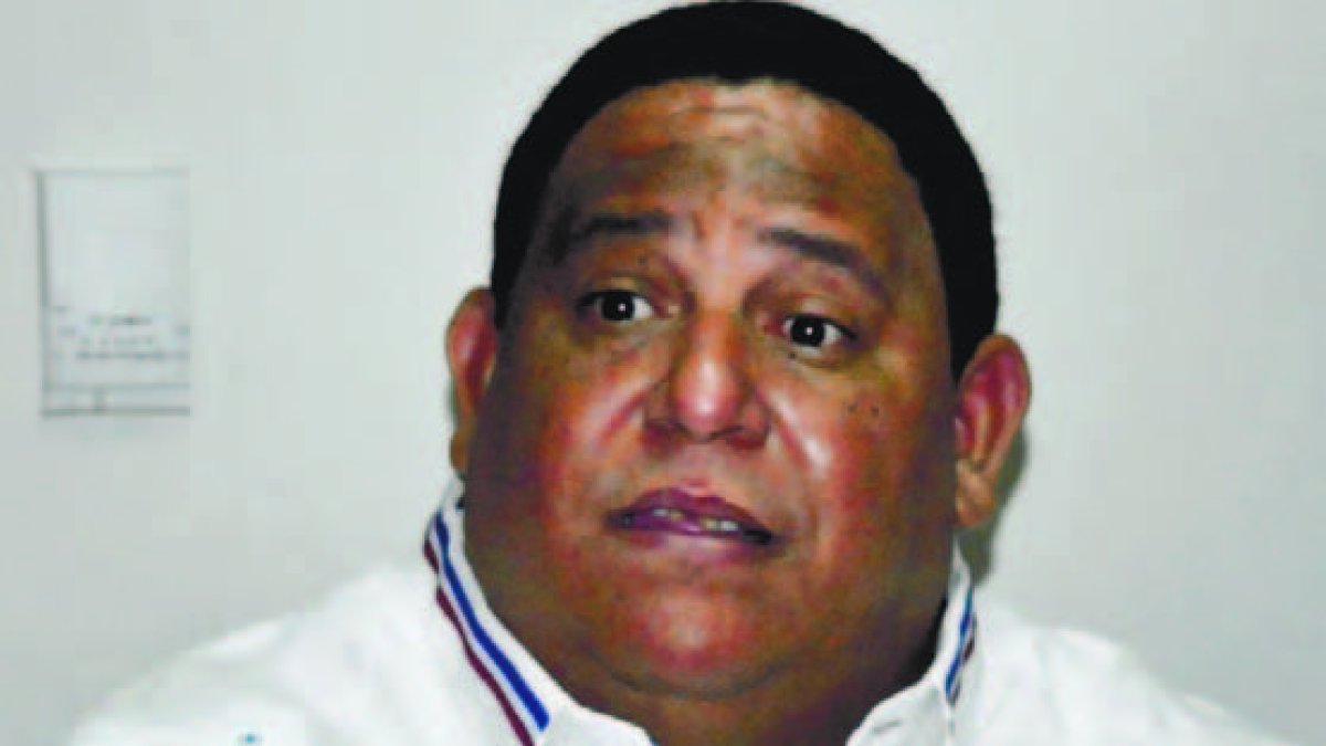 Rafael Hidalgo, presidente FEDOMU, ofrece declaraciones a HOY