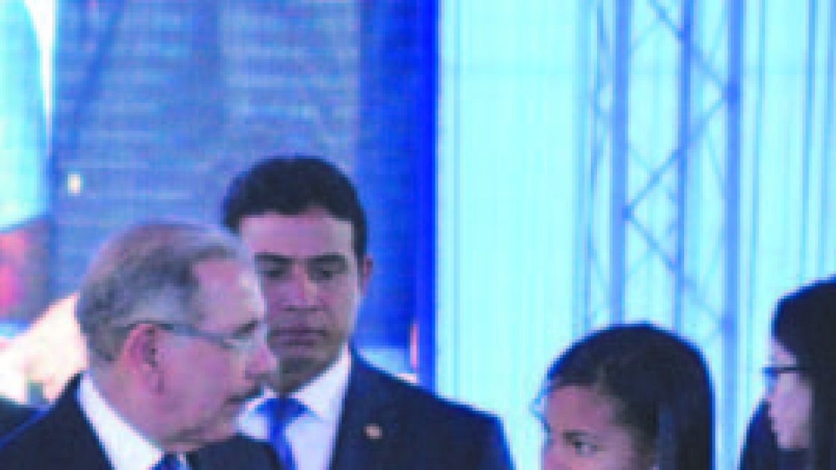 15_02_2018 HOY_JUEVES_150218_ El País8 E