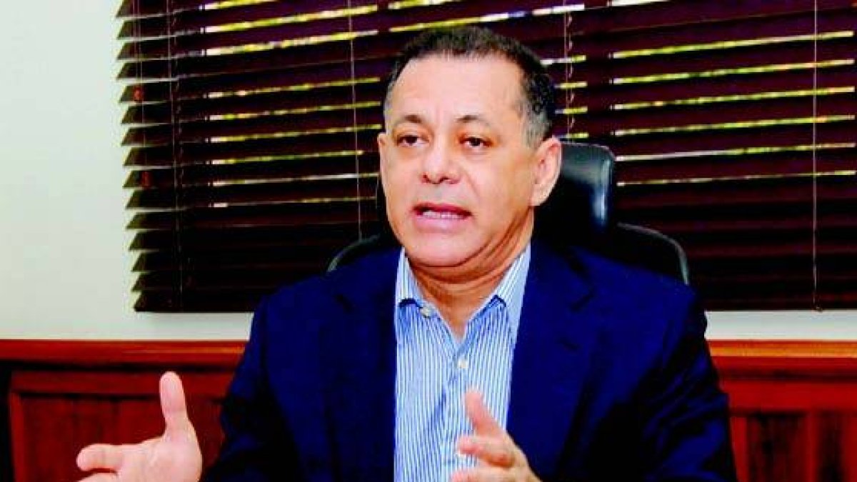 El superintendente de Valores, Gabriel Castro