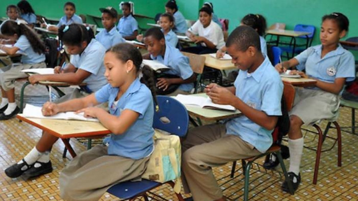 Estudiantes de escuela pública/Foto: Fuente externa.