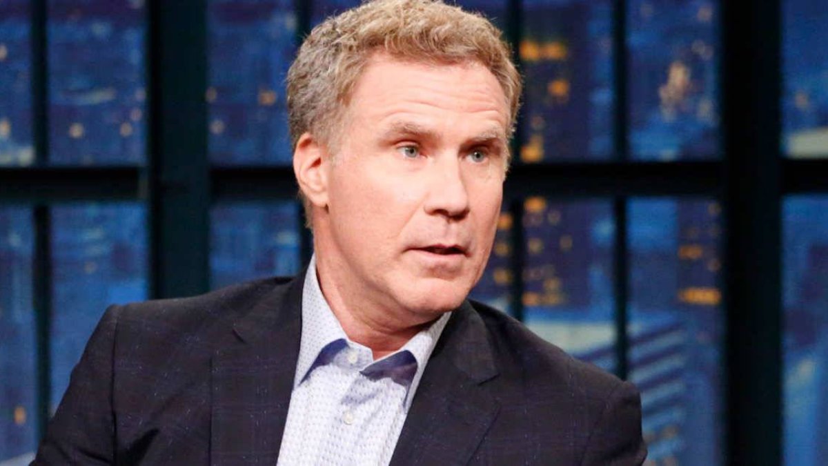 Will Ferrell es tratado tras accidente en autopista