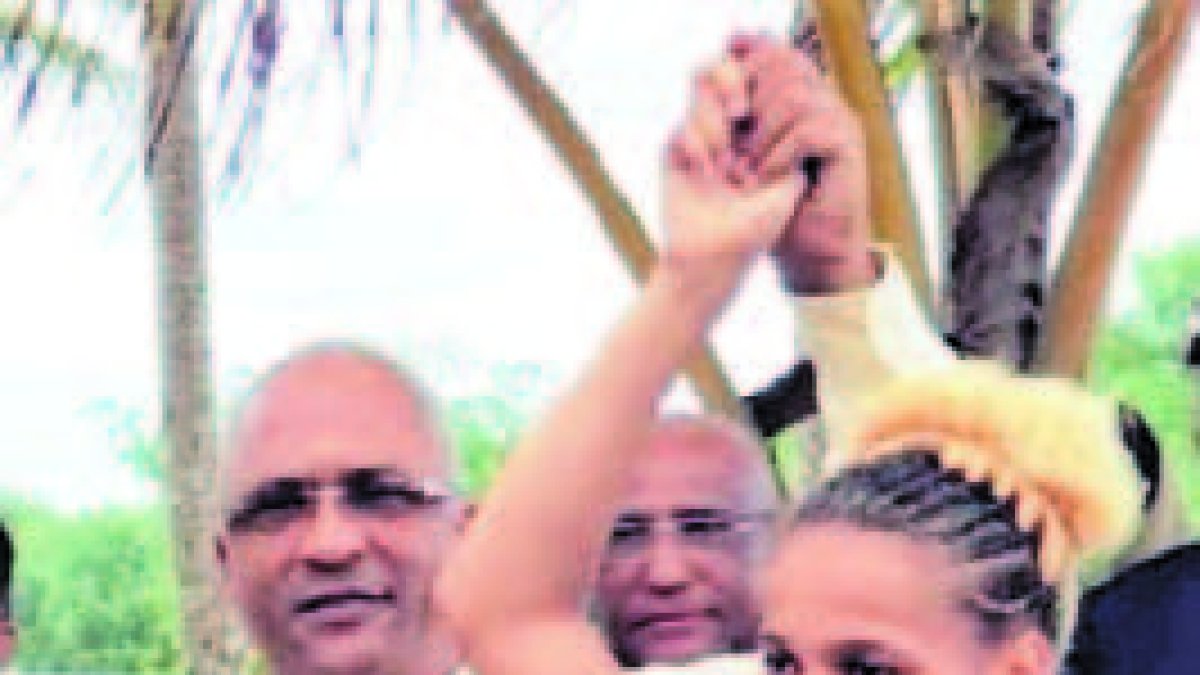 Nápoles Jiminián premia atleta