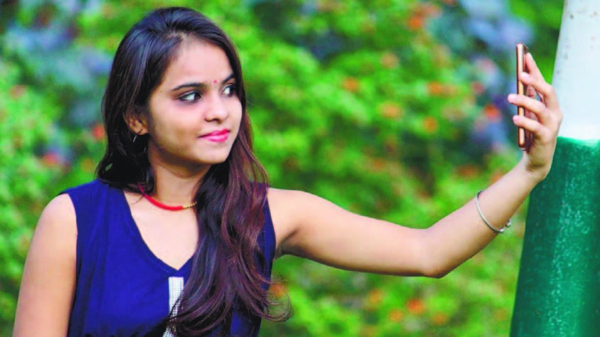 Cuando hacerse fotos se convierte en una obsesión incontrolada entonces se está hablando de “s elfitis”