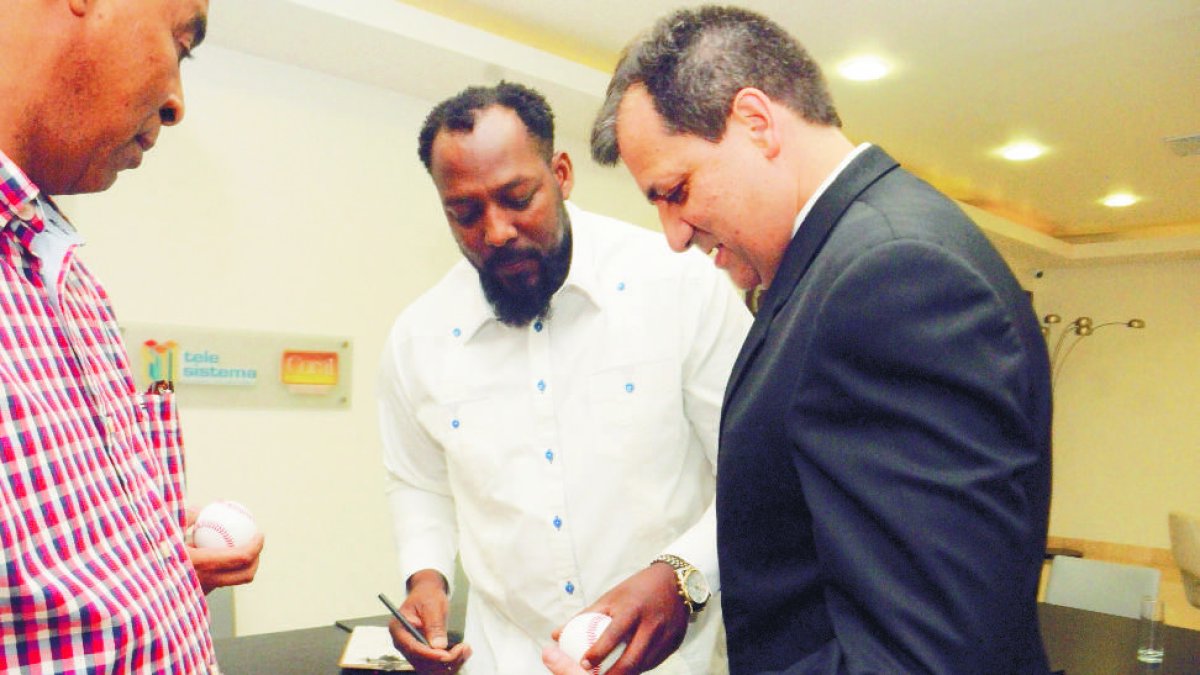 2-3B_Deportes_19_2asasdsd,p01