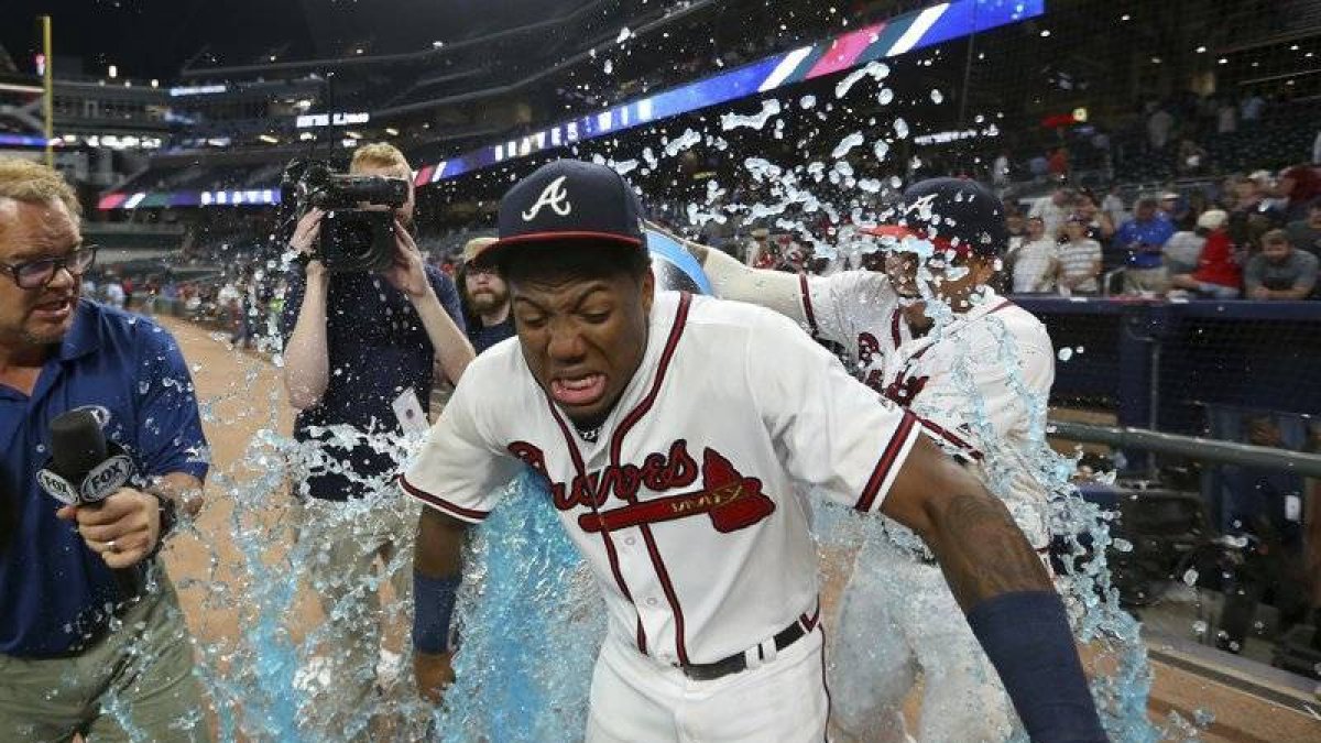 Acuña, el más joven en pegar jonrón en 5 juegos seguidos