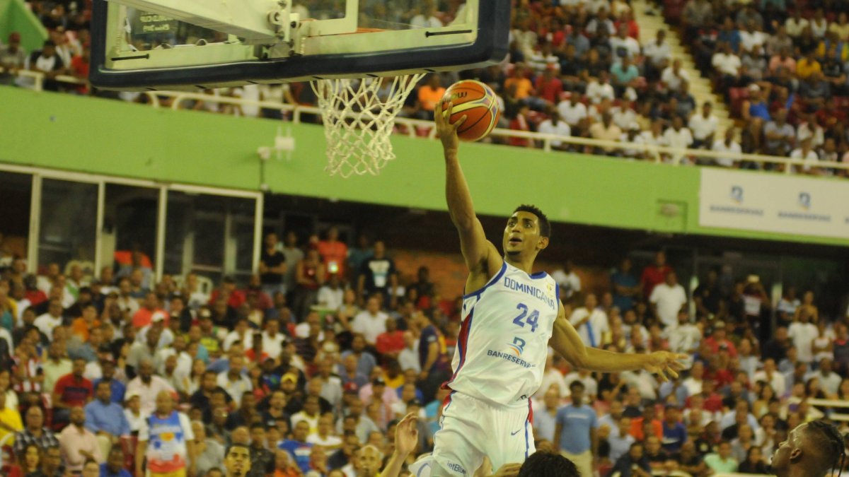 Toneo Chile y Dominicana. Hoy/Carlos Alonso 13/9/18