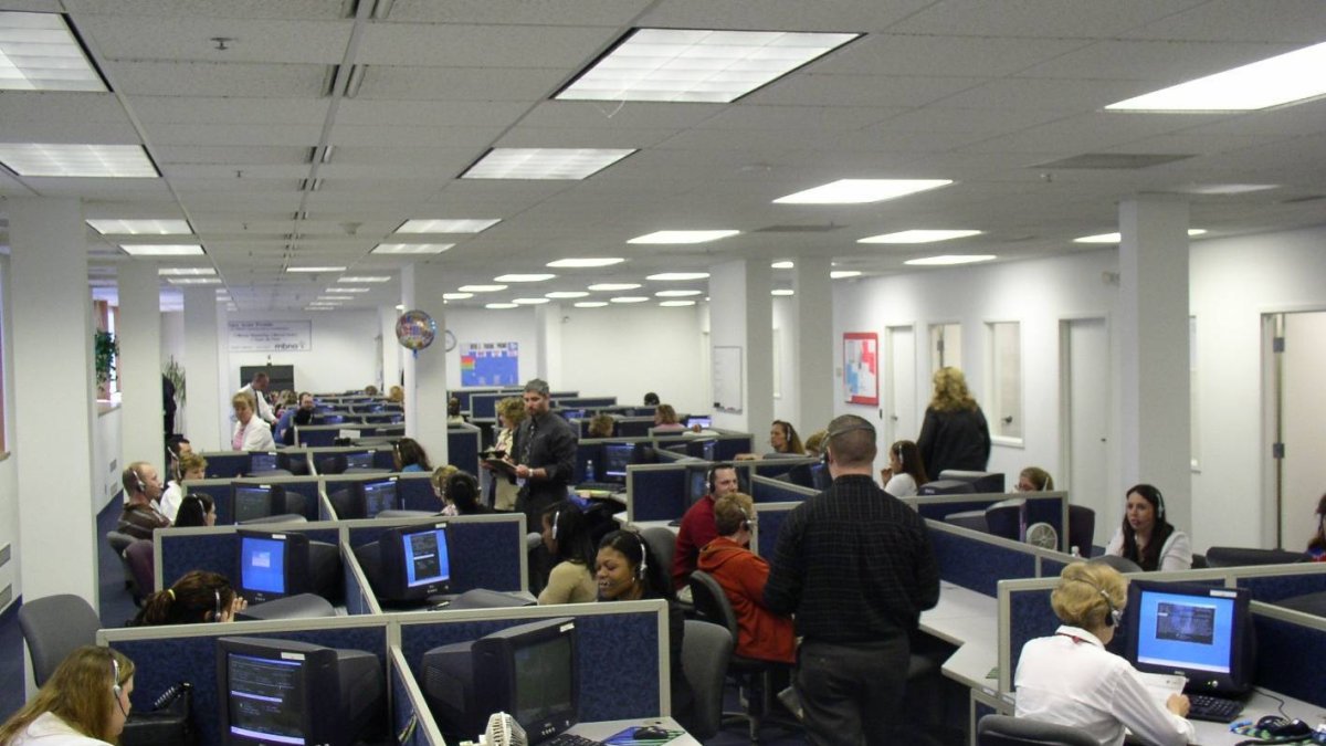 ECONOMIA.- Call Center / Centro de llamadas