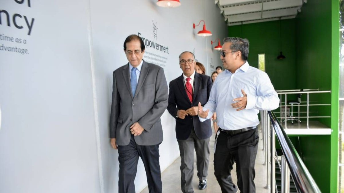 PHOTO-2019-03-15-15-51-02