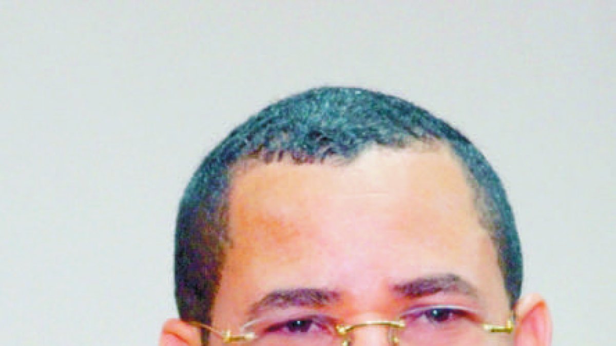 Rueda de prensa para anunciar la reestructuración de Juntas Electorales, encabezada por el juez Eddy Olivares. Hoy/ Fuente Externa 15/02/2011