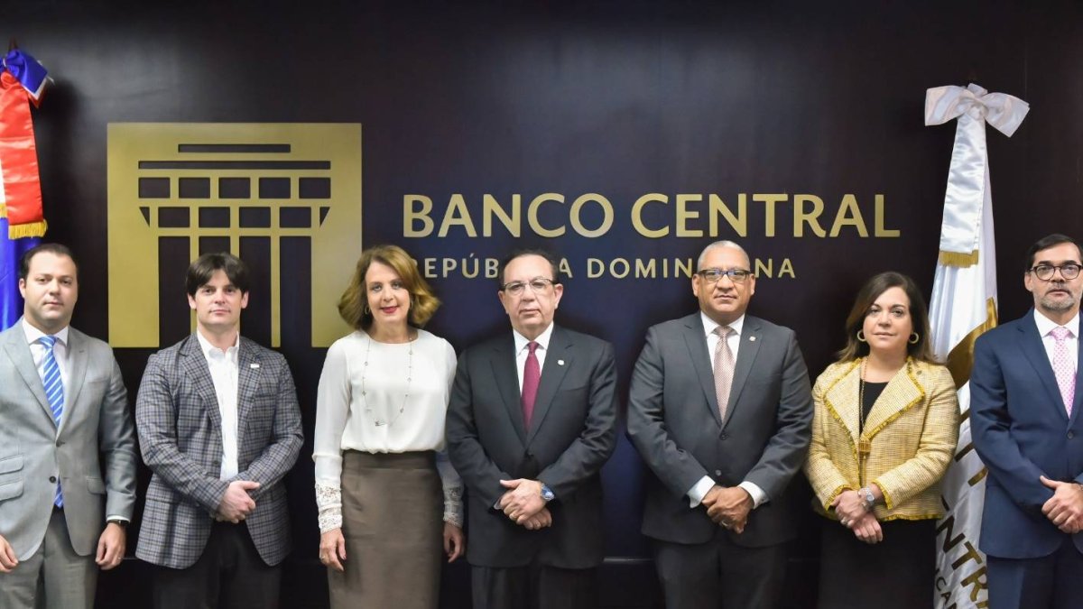 3D_Economía_12_3,p01