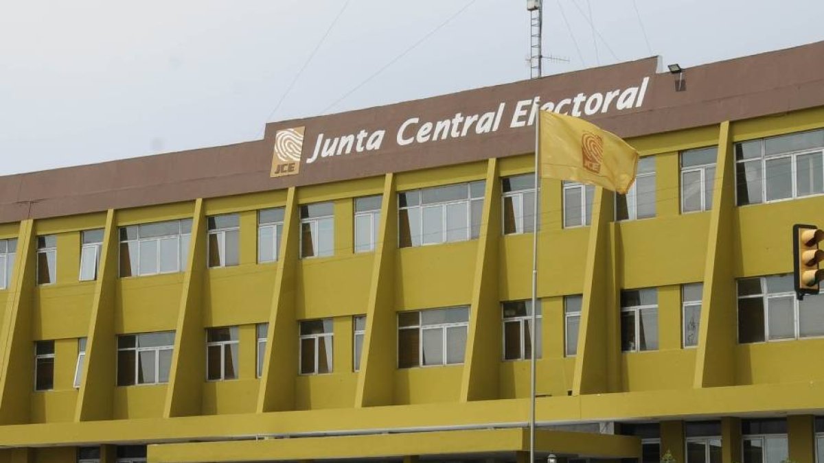Fachada de la Junta Central Electoral (JCE), Hoy/ Aracelis Mena. 15/08/2019