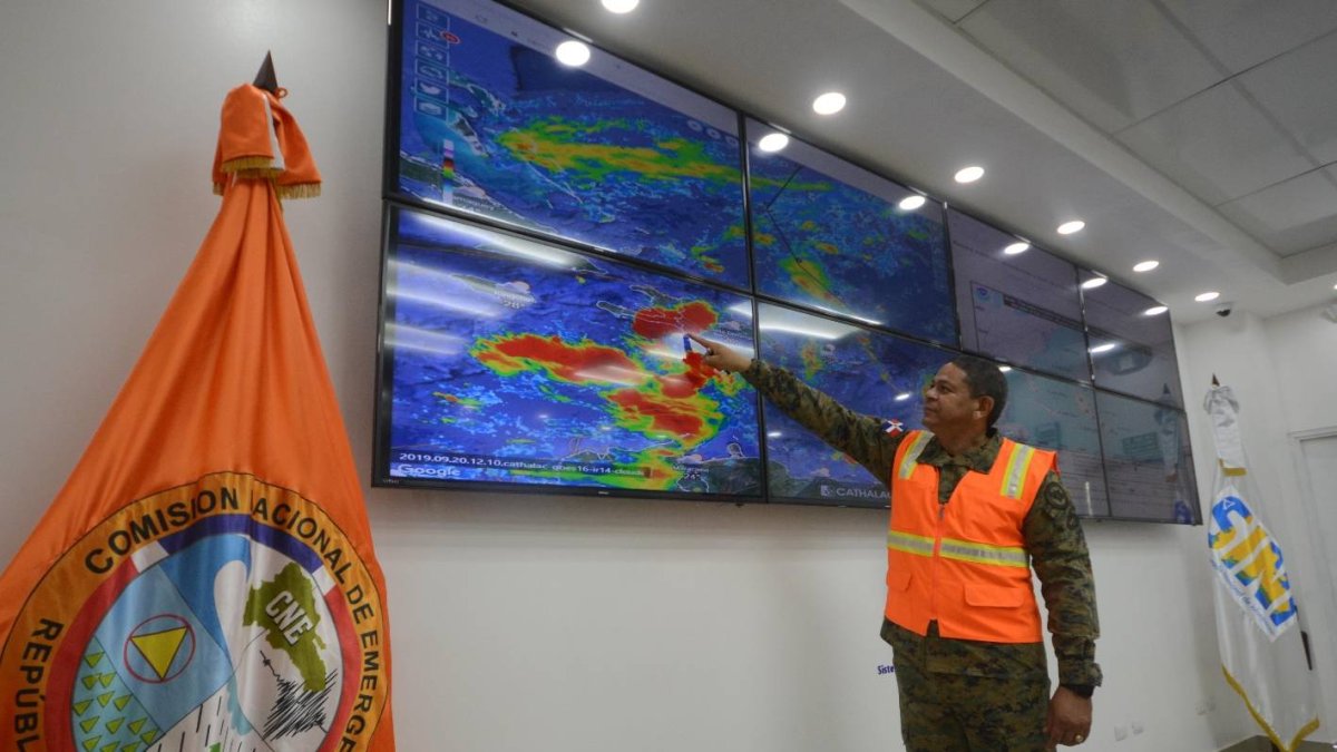 General de Brigada Lic. Rafael Antonio Carrasco Paulino, ERD, Director Ejecutivo de la Defensa Civil, durante un Reportaje sobre la nueva Temporada Ciclónica en la Defensa Civil Santo domingo Rep. Dom. 20-9-2019. Foto Pedro Sosa