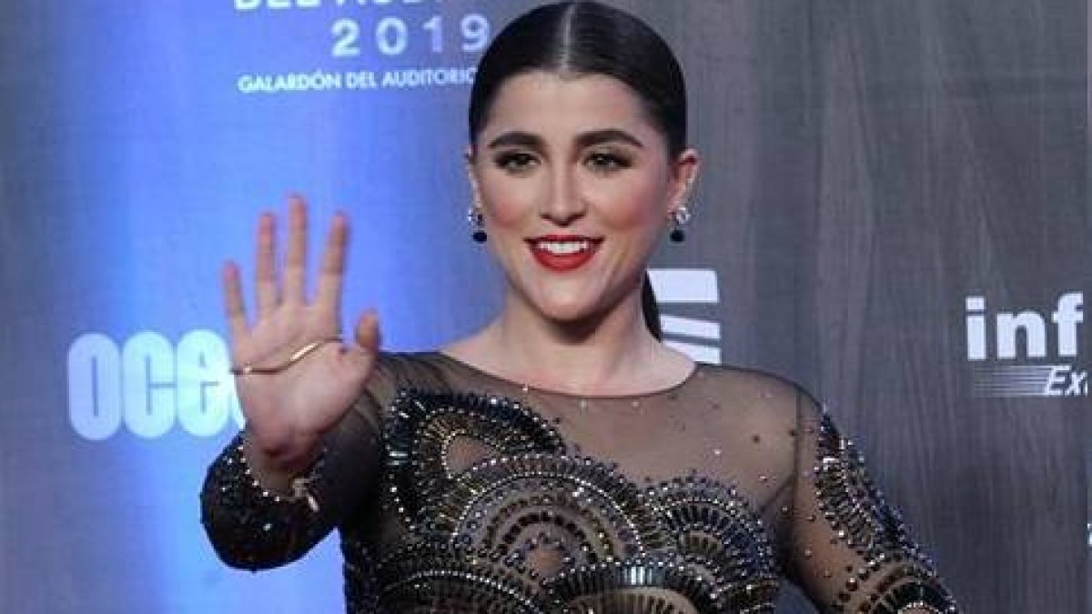 Lentejuelas, jóvenes talentos y ambiente festivo en Premios Lunas de México