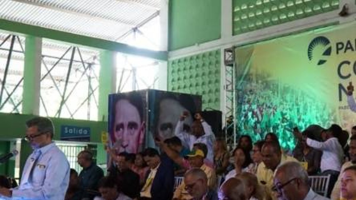 Frente Amplio propone programa de cambios reales y Ricardo Nieves como fiscal electoral.-
 La Comisión Ejecutiva del Partido Frente Amplio (PFA) aseguró  que la traumática experiencia de las recién finalizadas elecciones primarias  del 6 de octubre obliga a los partidos, agrupaciones y movimientos con prácticas y planteamientos genuinamente democráticos a ponerse de acuerdo en un programa.  Hoy/Fuente Externa 15/10/19