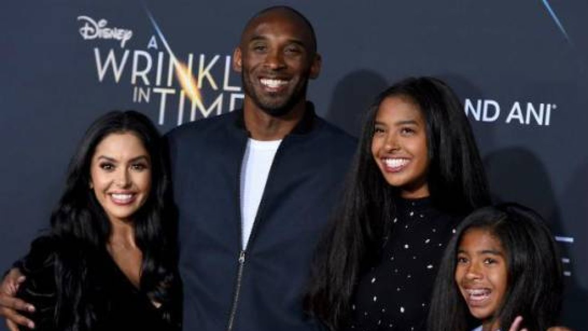 Kobe Bryant, junto a su esposa Vanessa Laine, e hijas Gianna Bryant y Natalia Bryant/Fuente externa