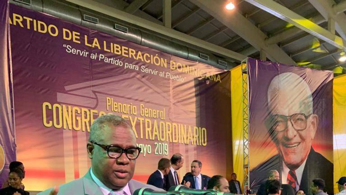 Renuncia coordinador campaña PLD región Washington DC