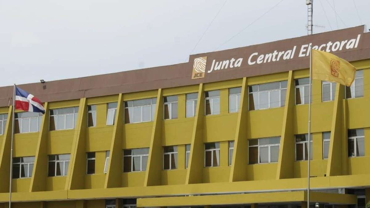 Fachada de la Junta Central Electoral (JCE), Hoy/ Aracelis Mena. 15/08/2019
