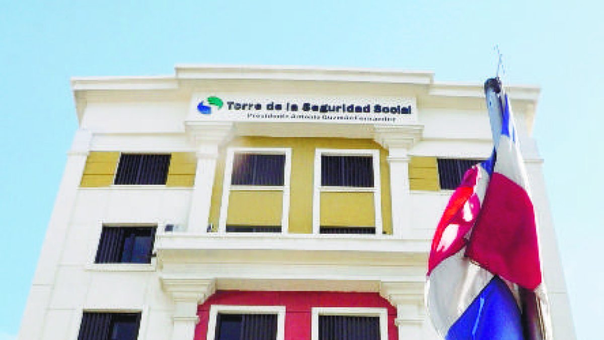 Los trabajadores suspendidos y sus familiares seguirán recibiendo ...