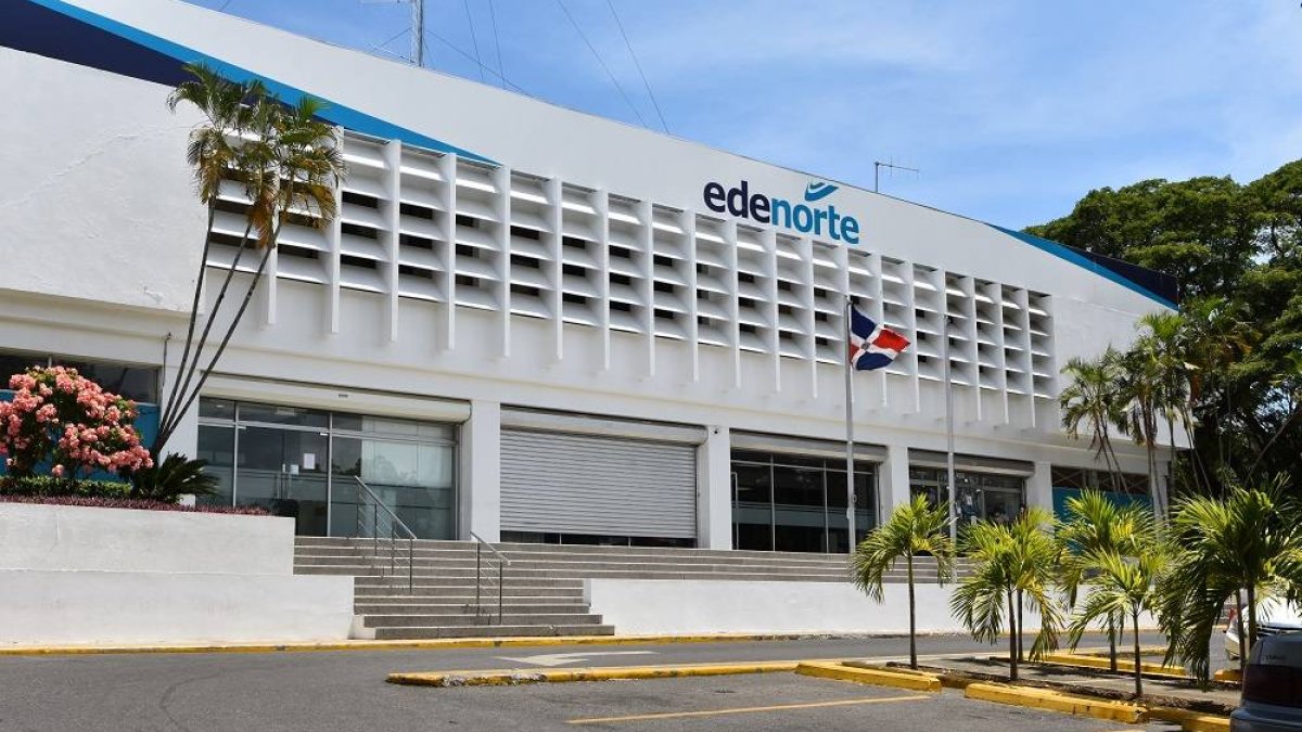EDENORTE auditoría: inconsistencia en inventarios y terrenos sin títulos según Contraloría. Fuente externa