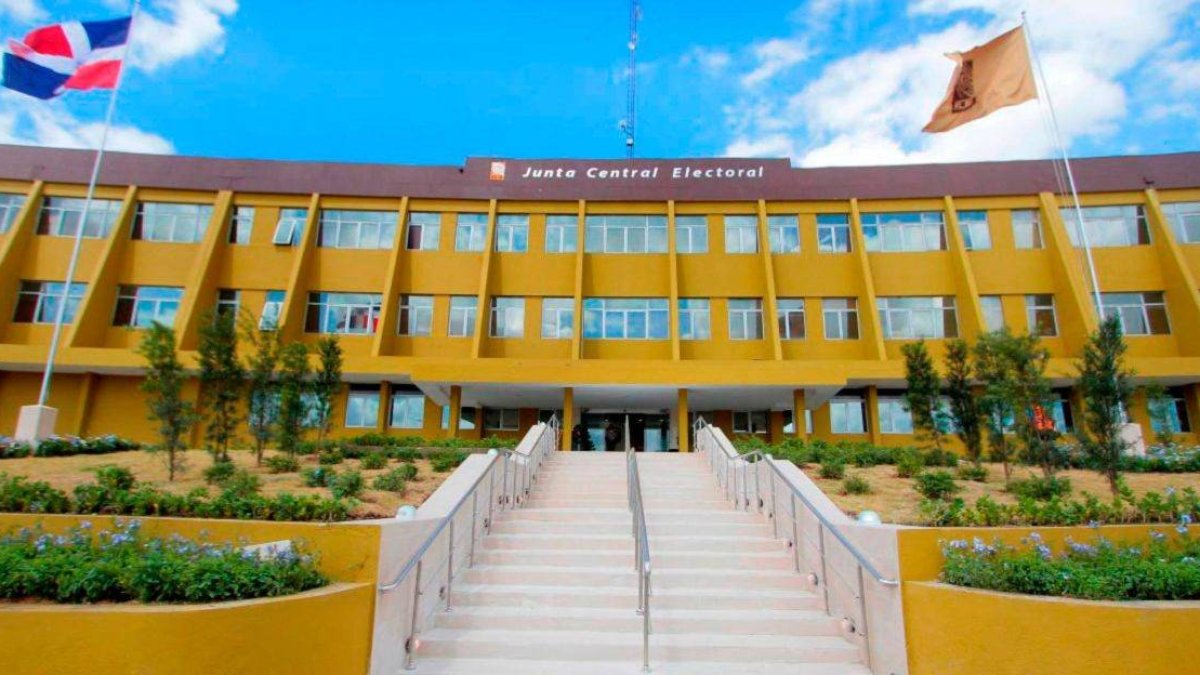 JCE designa para modificación a leyes de Partidos y Régimen Electoral