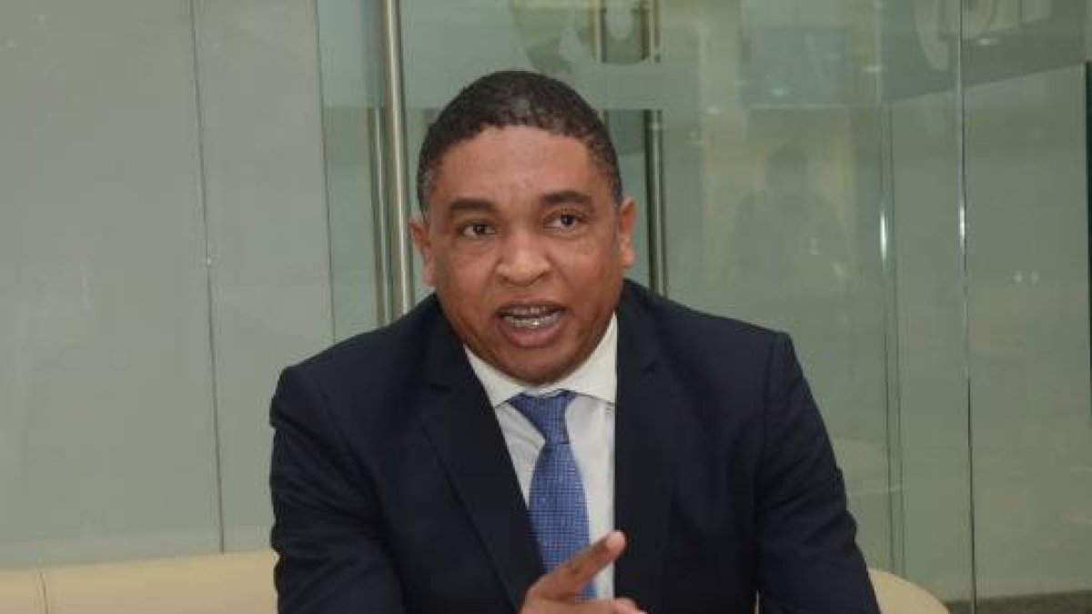 Aris Yvan Lorenzo, senador del PLD por Elías Piña.