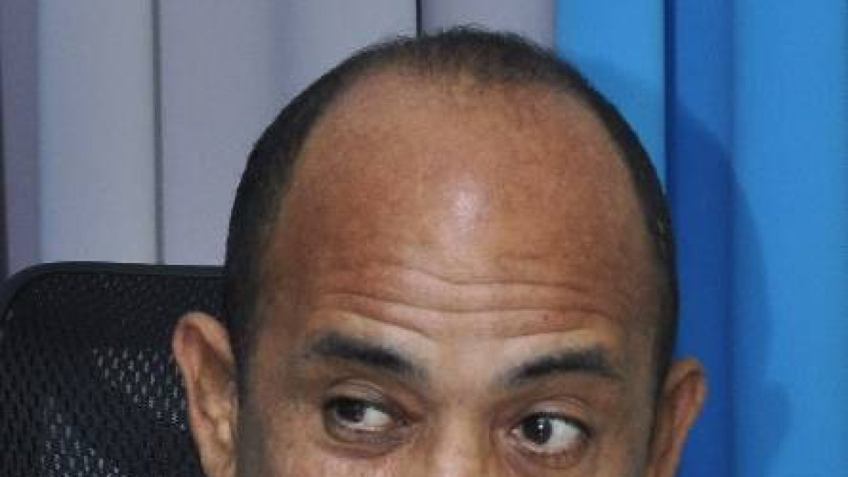 El pais.Rueda de prensa con el presidente de la Fedearación de Asociaciones de Profesores de la UASD, Maestro Wagner Gomera entre otros directivos, Santiago Bonilla, Santiago Portes, Adriano Silverio.Hoy foto/Pablo Matos 32-2021