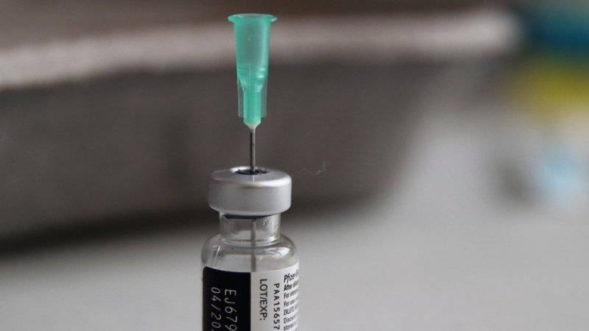 vacuna-pfizer-+87465463