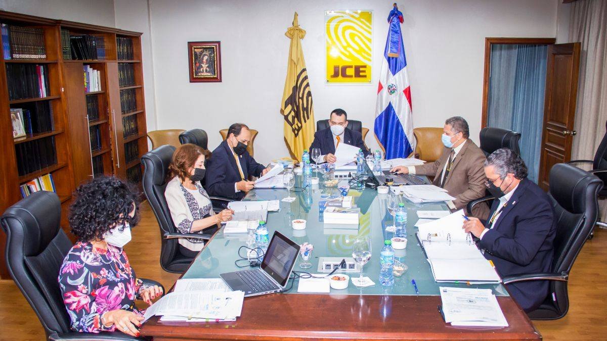 JCE convoca a partidos a fijar posición sobre orden en boletas y ...