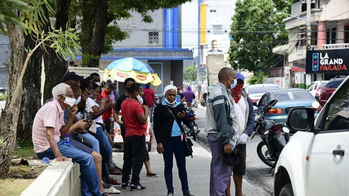 en-san-cristobal-la-vida-sigue-como-si-nada-esta-pasando