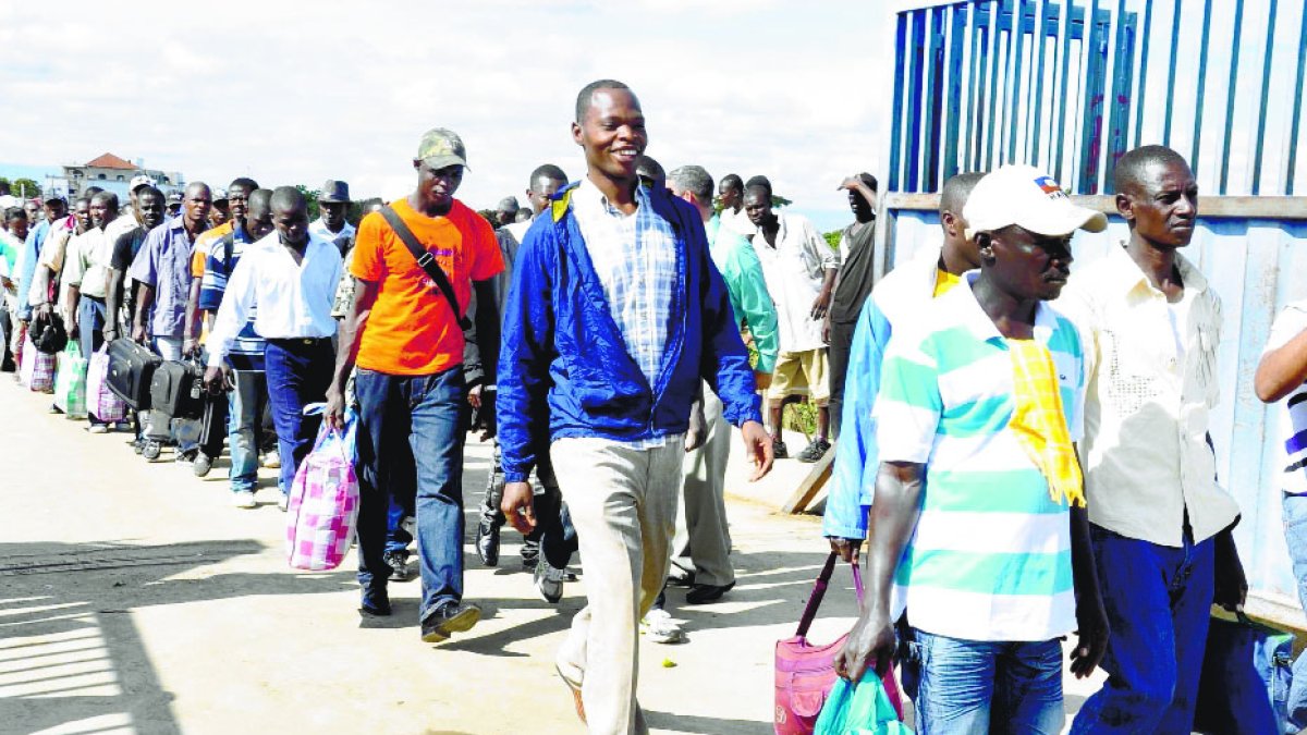 Plantea medidas que vinculen necesidades del mercado laboral con política sobre migración