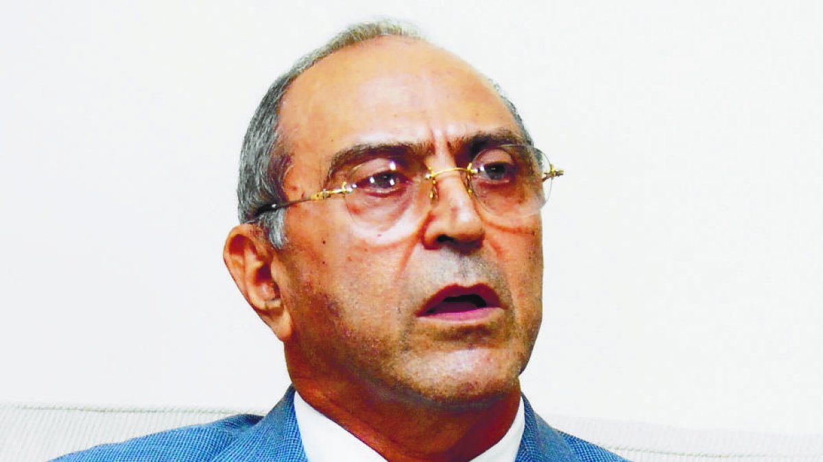 Rueda De Prensa /El peligro de Continuar es peor que el peligro de olvidar/Guillermo Caram / en su residencia de Santo Domingo RD./Hoy/03-05-2012.Ana Mármol