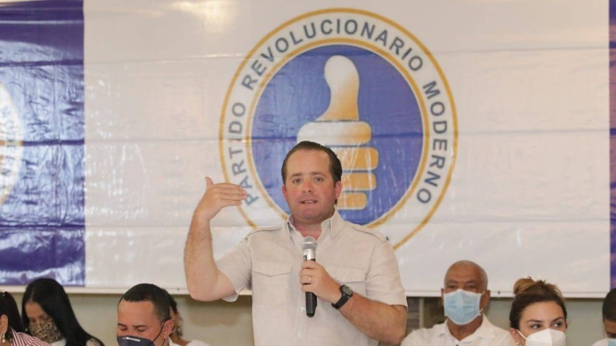 PRM reúne dirigentes del sur; destacan exitoso gobierno de Abinader