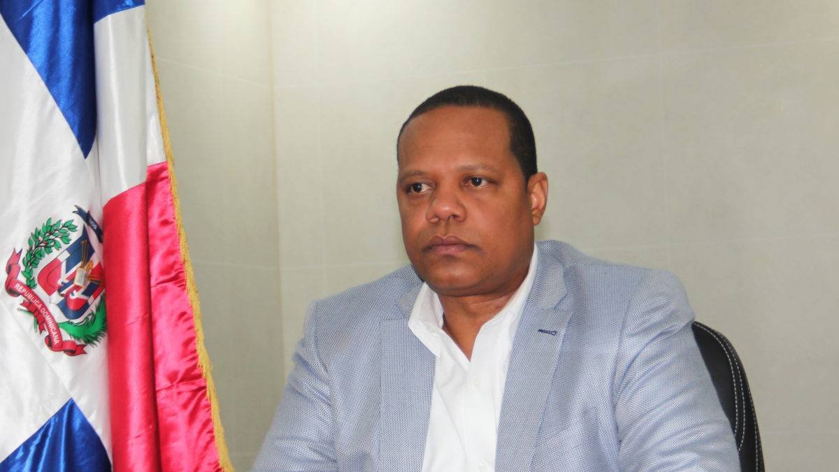 (Foto) El director ejecutivo de Pro Consumidor, Eddy Alcántara (1)