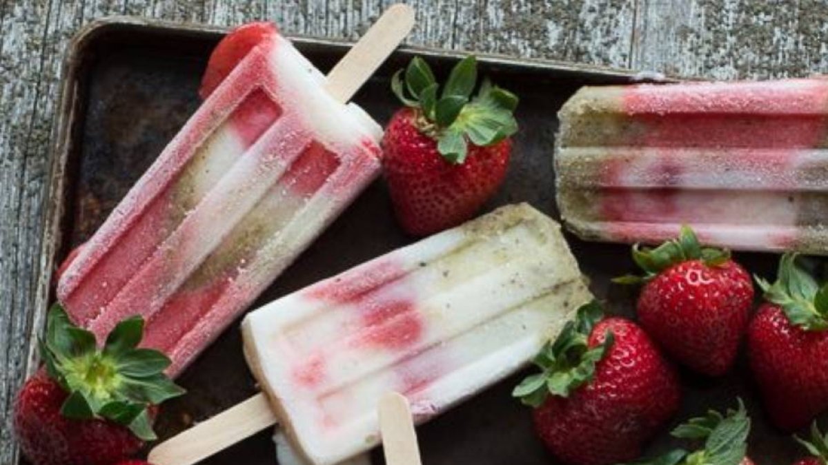 Los primeros polos aparecieron en la escena en 1905.