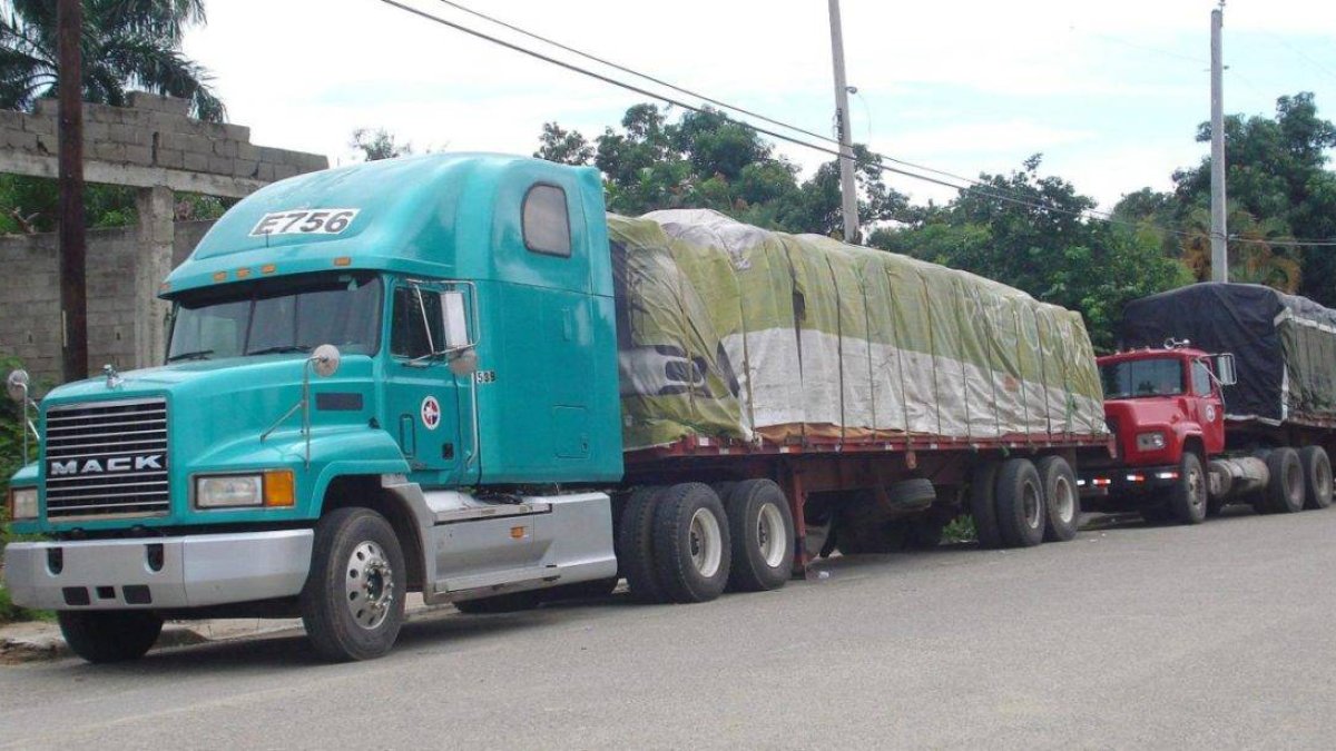 INTRANT deberá autorizar tránsito de camiones en el Distrito Nacional