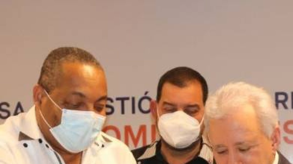 Antonio Taveras y José Andújar  Andújar.